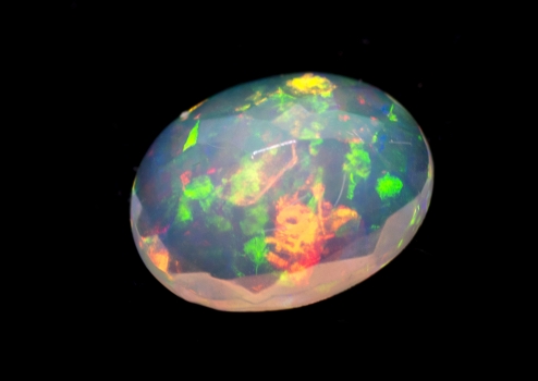 Welo Multi-Fire Opal Äthiopien, oval facettiert