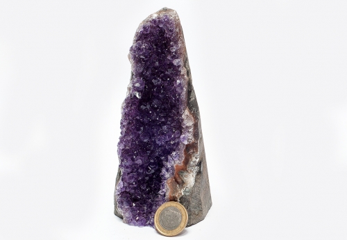 Uruguay Amethyst, 765 Gramm, dunkle, violette Kristalle