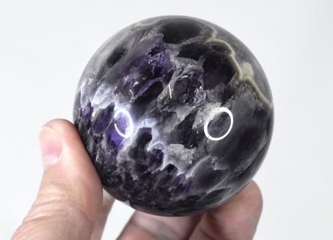 Chevron-Amethyst Kugel, Edelstein-Kugel Nr. 1