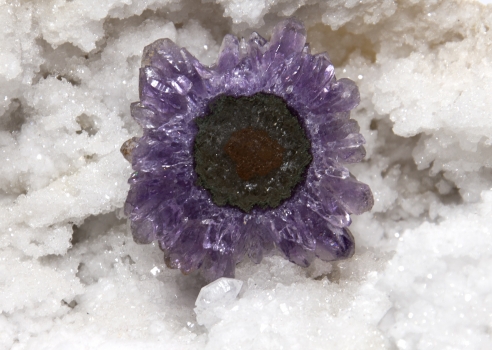 Amethyst Blume, Stalaktiten Rosette, 143,8 Carat