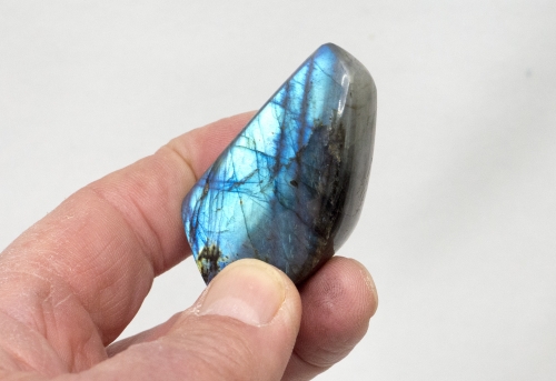 Labradorit, rundum polierte Freeform, aus Madagaskar Nr. 307