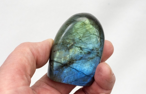 Labradorit, rundum polierte Freeform, aus Madagaskar Nr. 308