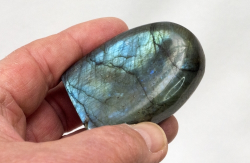 Labradorit, rundum polierte Freeform, aus Madagaskar Nr. 308