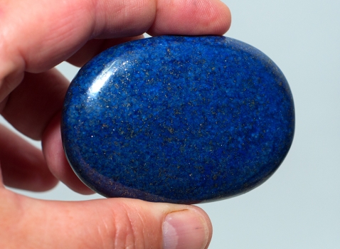 Lapislazuli Anschliff tropfenförmig, 400 Carat