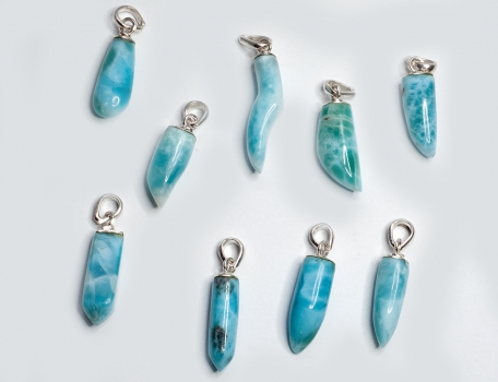 Larimar Anhänger mit Silber-Öse, Freeform