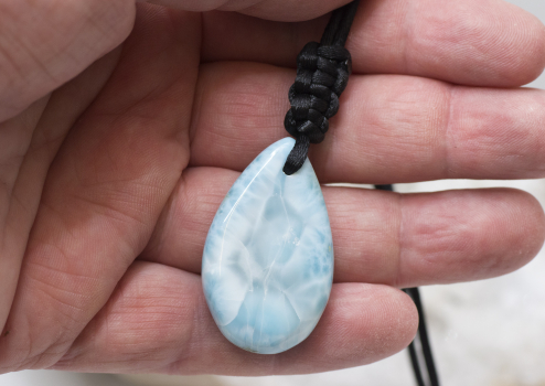Larimar Anhänger XL am Band Nr. 2