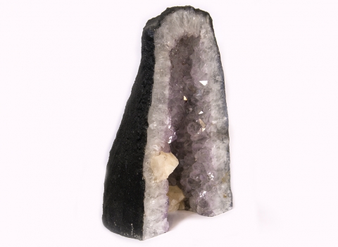 Amethyst Druse Basecut, 10450 Gramm, Calcitkristalle