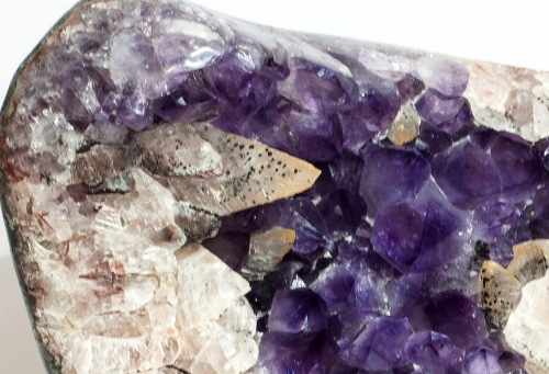 Uruguay Amethyst Nr. 44, seiltlich poliert 1835 Gramm
