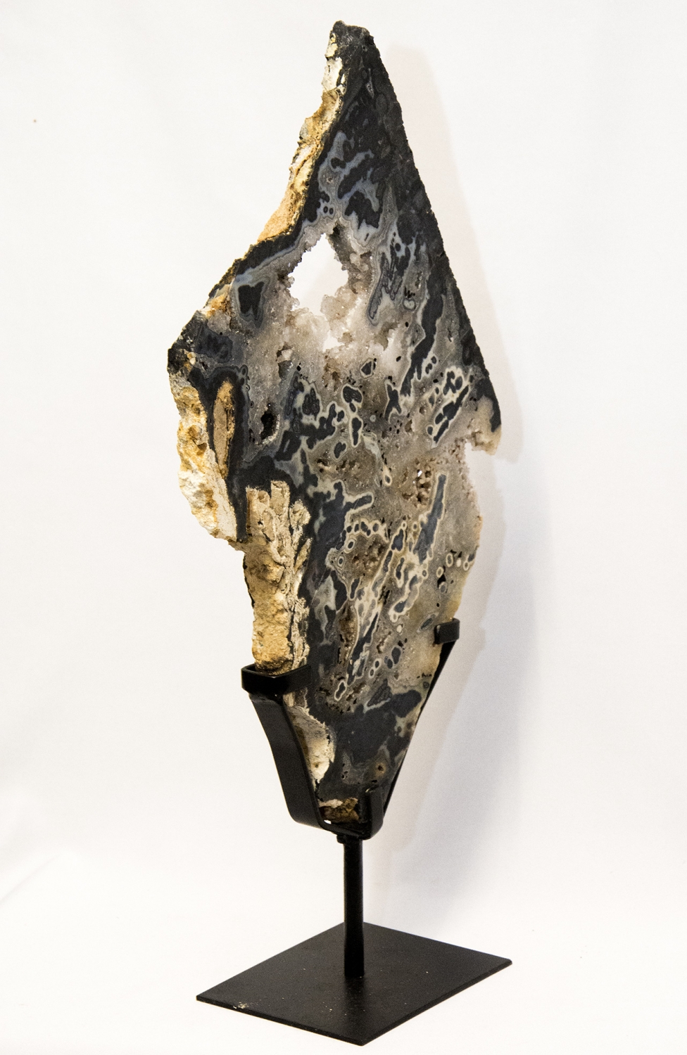 Achatscheibe XL, Top-Qualität auf Metallständer, schöne Kristallbildung