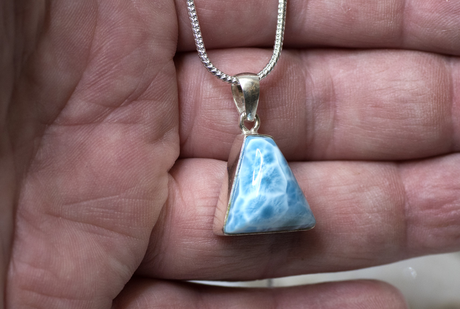Larimar Anhänger AAA  Nr.10, in 925 Silber gefasst