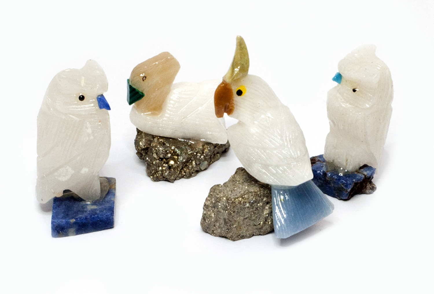 Vogel aus verschiedenen Mineralien