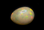 Welo Multi-Fire Opal Äthiopien, oval 7,35 Carat